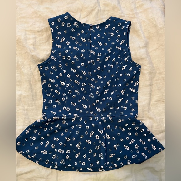 Banana Republic Peplum Crew Neck Top Size US 2 (Small) in Blue - Picture 2 of 3